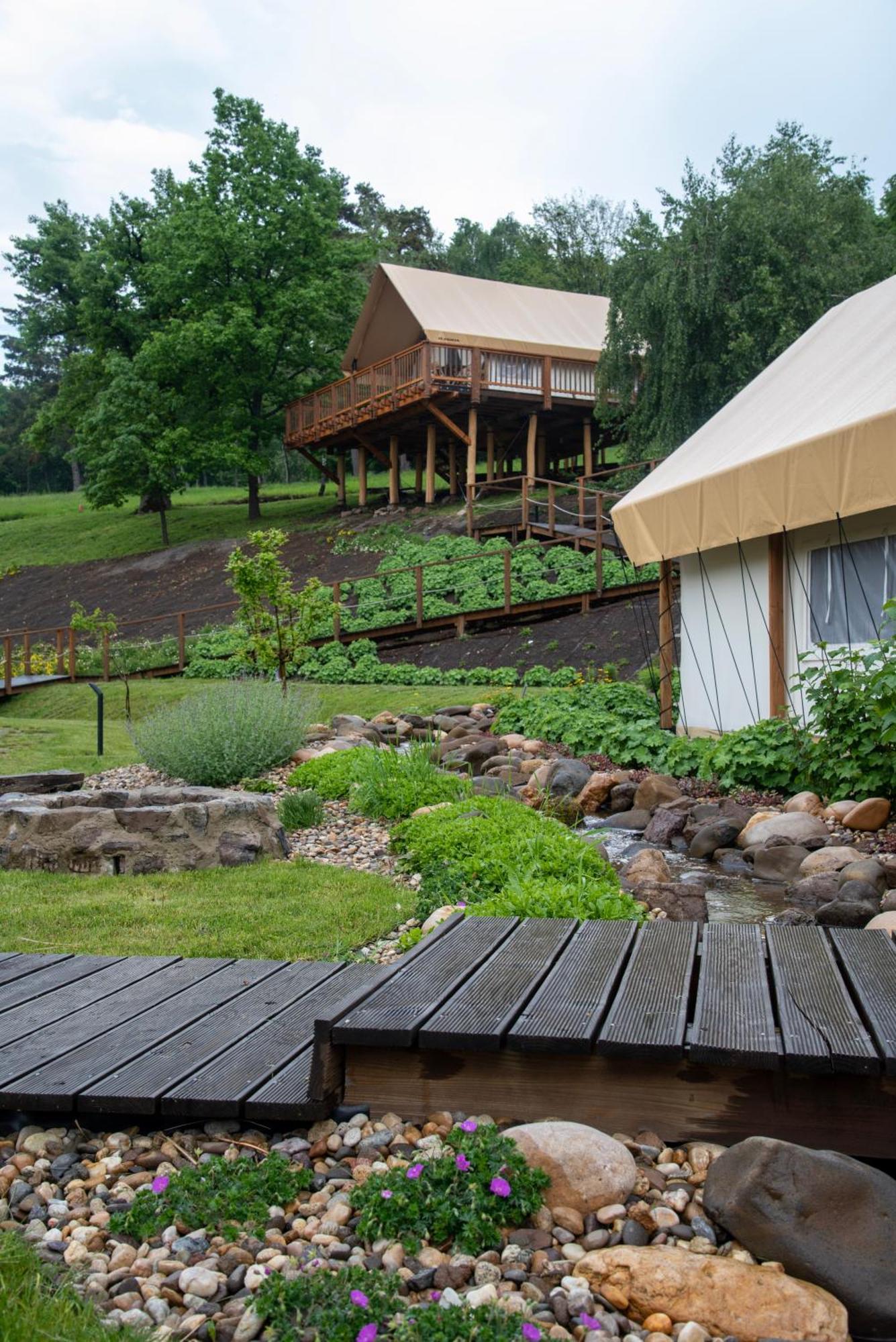 Forrest Glamping Hotel Banska Stiavnica Exterior photo